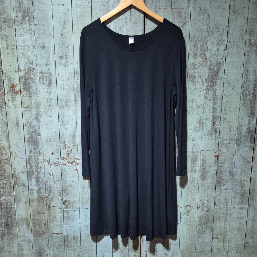 Old Navy Black Long Sleeve Crewneck Dress